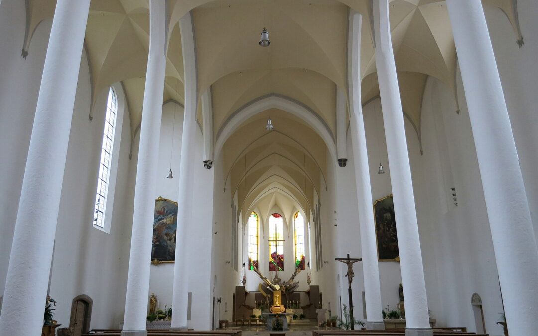 Wnętrze kościoła Świętego Krzyża w Augsburgu